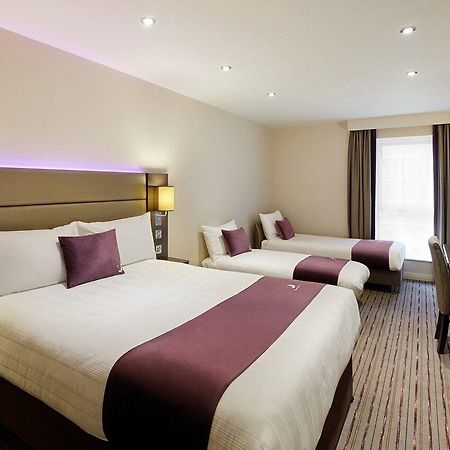 Premier Inn Leeds Headingley Exterior photo